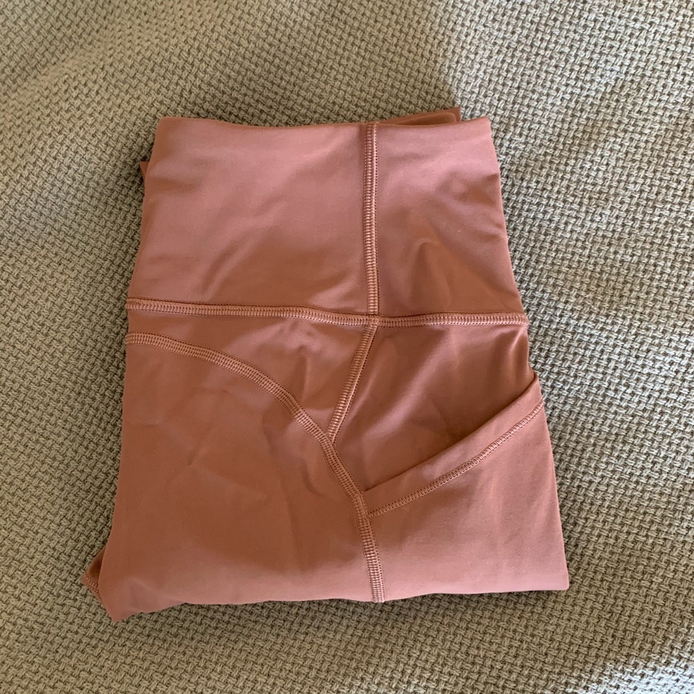 NWOT Lululemon All the Right Places